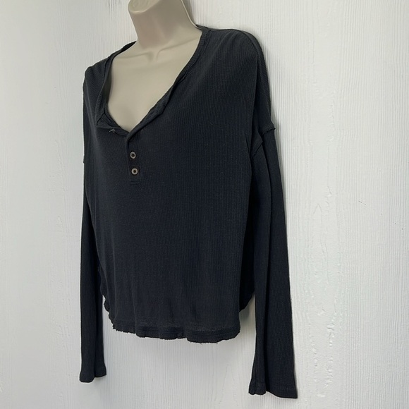 Urban Outfitters - Navy Thermal Half Button Boxy Crop Long Sleeve Top Size Med - Picture 5 of 11